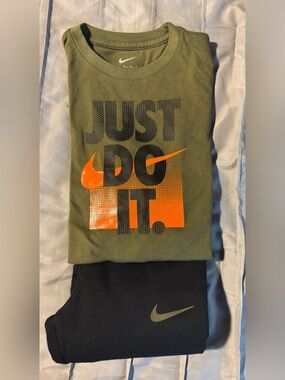 Brand New With Tags Nike Kids Black Joggers & Long Sleeve T-Shirt